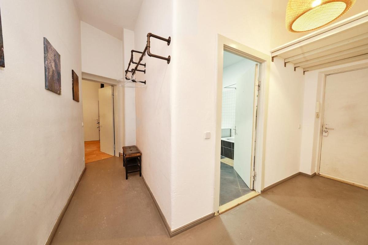 Apartamento Staywell - Industrielles Loft Naehe Alexanderplatz Berlín
